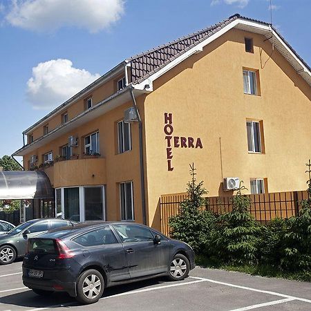 Hotel Terra Oradea Bagian luar foto