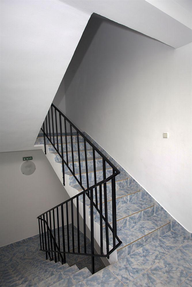 Hotel Terra Oradea Bagian luar foto