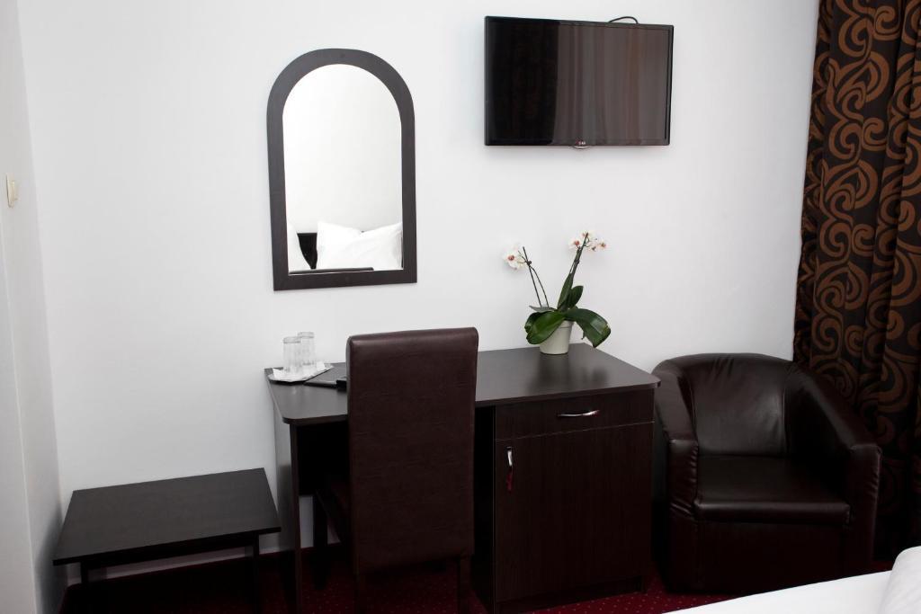 Hotel Terra Oradea Ruang foto