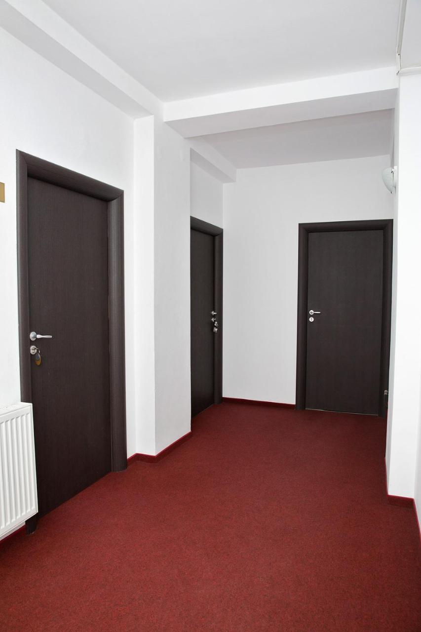 Hotel Terra Oradea Bagian luar foto